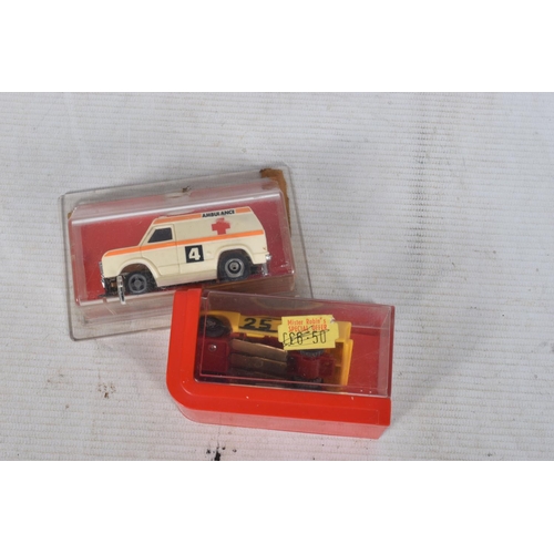 66 - A QUANTITY OF BOXED AND UNBOXED IDEAL TCR  RACING CARS AND TRUCKS, play worn condition but appear co... 