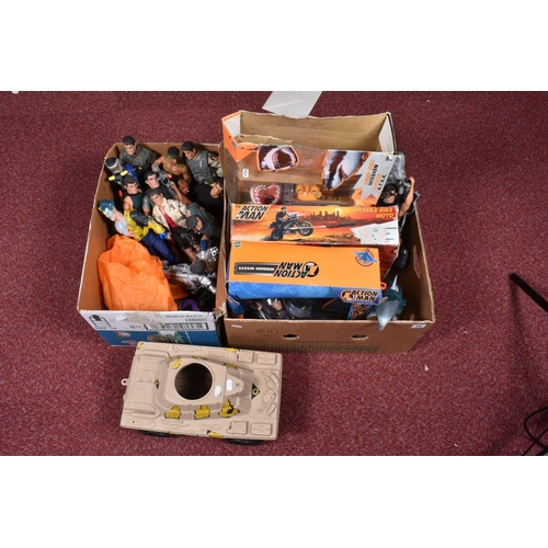 71 - A COLLECTION OF BOXED AND UNBOXED MODERN HASBRO ACTION MAN ITEMS, boxed sets to include Missile Bike... 