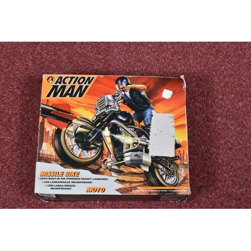 71 - A COLLECTION OF BOXED AND UNBOXED MODERN HASBRO ACTION MAN ITEMS, boxed sets to include Missile Bike... 