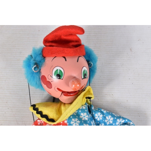 103 - EIGHT ASSORTED PELHAM CLOWN PUPPETS, SS, SL Bimbo, SM (x 4), two Clever Willie both with poles, all ... 