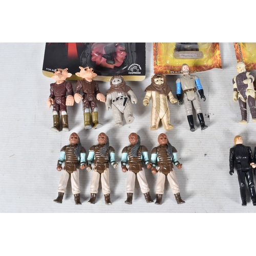 88 - A QUANTITY OF BOXED AND UNBOXED STAR WARS COLLECTIBLES, to included three 1983 LFL Luke Skywalker (J... 