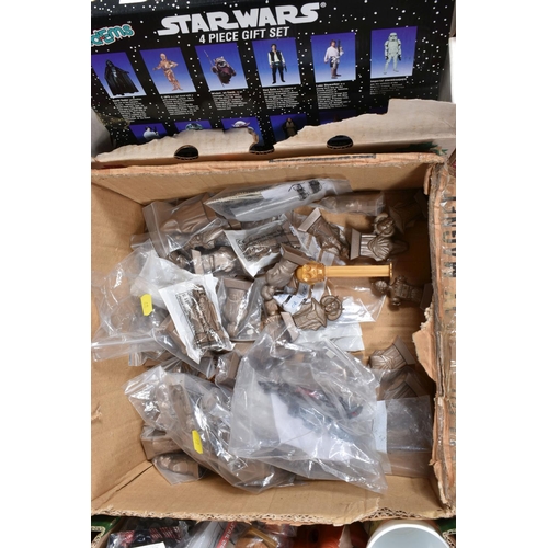 89 - A COLLECTION OF SEALED STAR WARS JUSTOYS BEND-EMS FIGURES, to include a 1993 Luke Skywalker, numbere... 