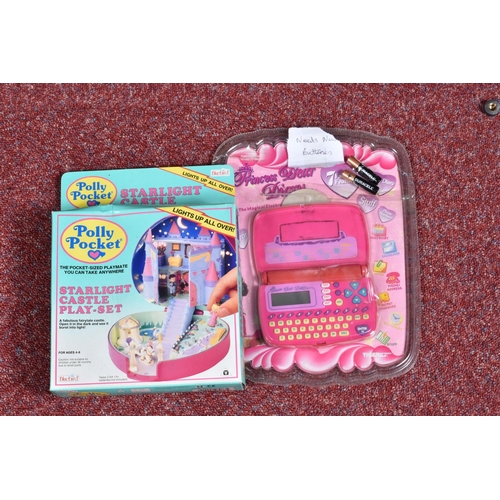 98 - A COLLECTION OF BOXED BLUEBIRD POLLY POCKET SETS, mainly from the 1990's, to include Polly's Dream W... 