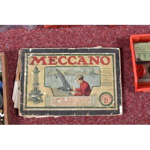 128 - A WOODEN BOX AND ONE OTHER CONTAINING VINTAGE MECCANO PIECES, to include pieces in green, red, yello... 