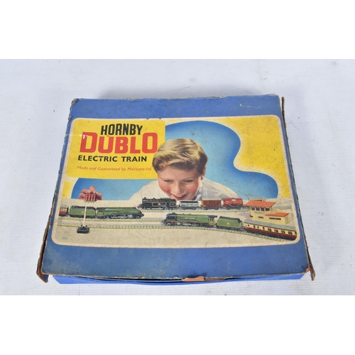 148 - A BOXED HORNBY DUBLO TANK GOOD SET, No.EDG17, comprising class N2 Tank locomotive No.69567, B.R. lin... 