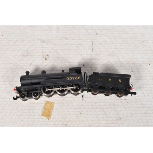 151 - TWO UNBOXED UNION MILLS N GAUGE LOCOMOTIVES, Prince of Wales class No.25732 and class G2 No.9361, bo... 