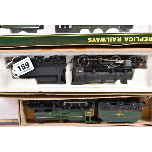 159 - FIVE BOXED OO GAUGE LOCOMOTIVES, HornbyL.N.E.R. class B12 No.8509, L.N.E.R. green livery (R866), L.M... 