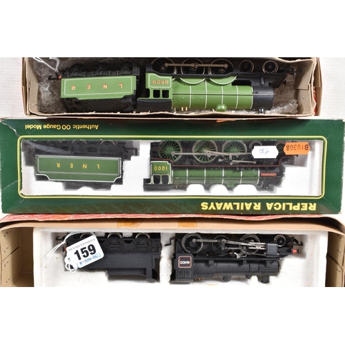 159 - FIVE BOXED OO GAUGE LOCOMOTIVES, HornbyL.N.E.R. class B12 No.8509, L.N.E.R. green livery (R866), L.M... 