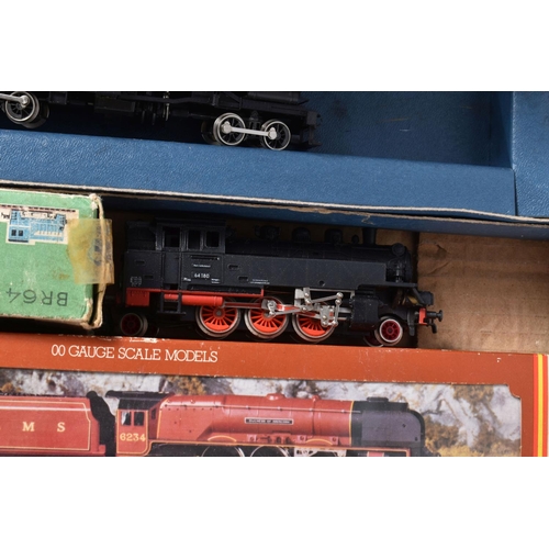 164 - A QUANTITY OF BOXED HO AND OO GAUGE LOCOMOTIVES, HO gauge Eisenbahn class 64 tank locomotive No.64 1... 