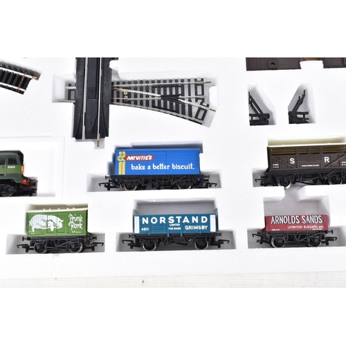 174 - A BOXED HORNBY RAILWAYS OO GAUGE B.R. EXPRESS FREIGHT TRAIN SET, No.R787, comprising class 47 locomo... 