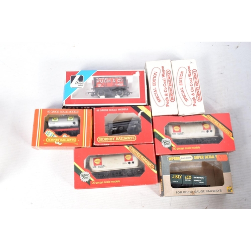 181 - A QUANTITY OF UNBOXED OO/HO GAUGE MODEL RAILWAY FREIGHT ROLLING STOCK,  to include Tri-ang, Wrenn, H... 