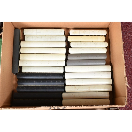 186 - A QUANTITY OF ASSORTED UNBOXED OO GAUGE MODEL RAILWAY PASSENGER COACHES, assorted eras, types of coa... 