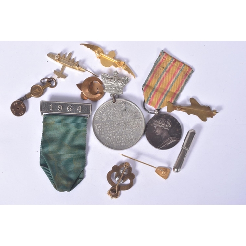 221 - A SELECTION OF BRITISH AND FRENCH MILITARY RELATED ITEMS, to include, three WWII medals, safe drivin... 