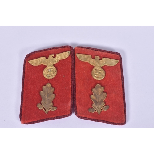 227 - A PAIR OF THIRD REICH GERMAN UNIFORM COLLAR TABS, these are red in colour with a gold band at the bo... 