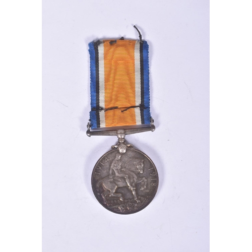 257 - A BOERWAR AND WWI GROUP OF MEDALS, the QSA and KSA are both correctly named to 6622 PTE W HASTINGS R... 