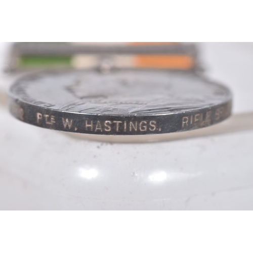 257 - A BOERWAR AND WWI GROUP OF MEDALS, the QSA and KSA are both correctly named to 6622 PTE W HASTINGS R... 