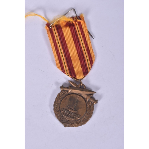 265 - A SELECTION OF FULL SIZE AND MINATURE MEDALS, to include a WWI BWM named to SPR 275303 F.E.WRIGHT R.... 