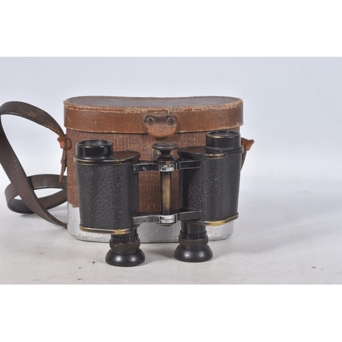 289 - A WWII ERA COMPASS AND A CASED SET OF GERMAN BINOCULARS, the compass is dated 1944 and was made by t... 