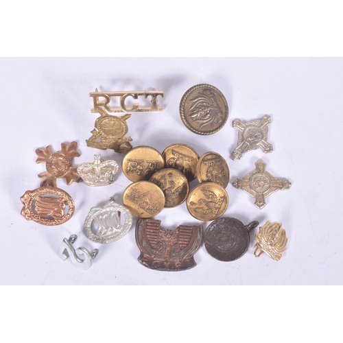 303 - A WWI VICTORY MEDAL, CAP BADGES AND MINATURE MEDALS, this lot contains a WWI victory medal correctly... 