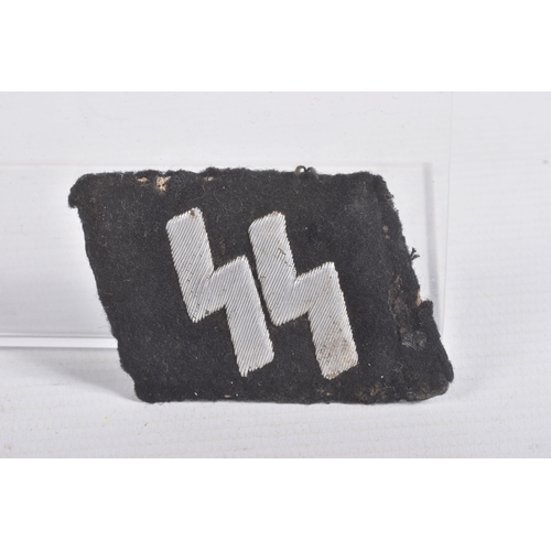 229 - A PAIR OF NAZI GERMANY SSUNIFORM COLLAR TABS, these are black and silver, one features the three pip... 