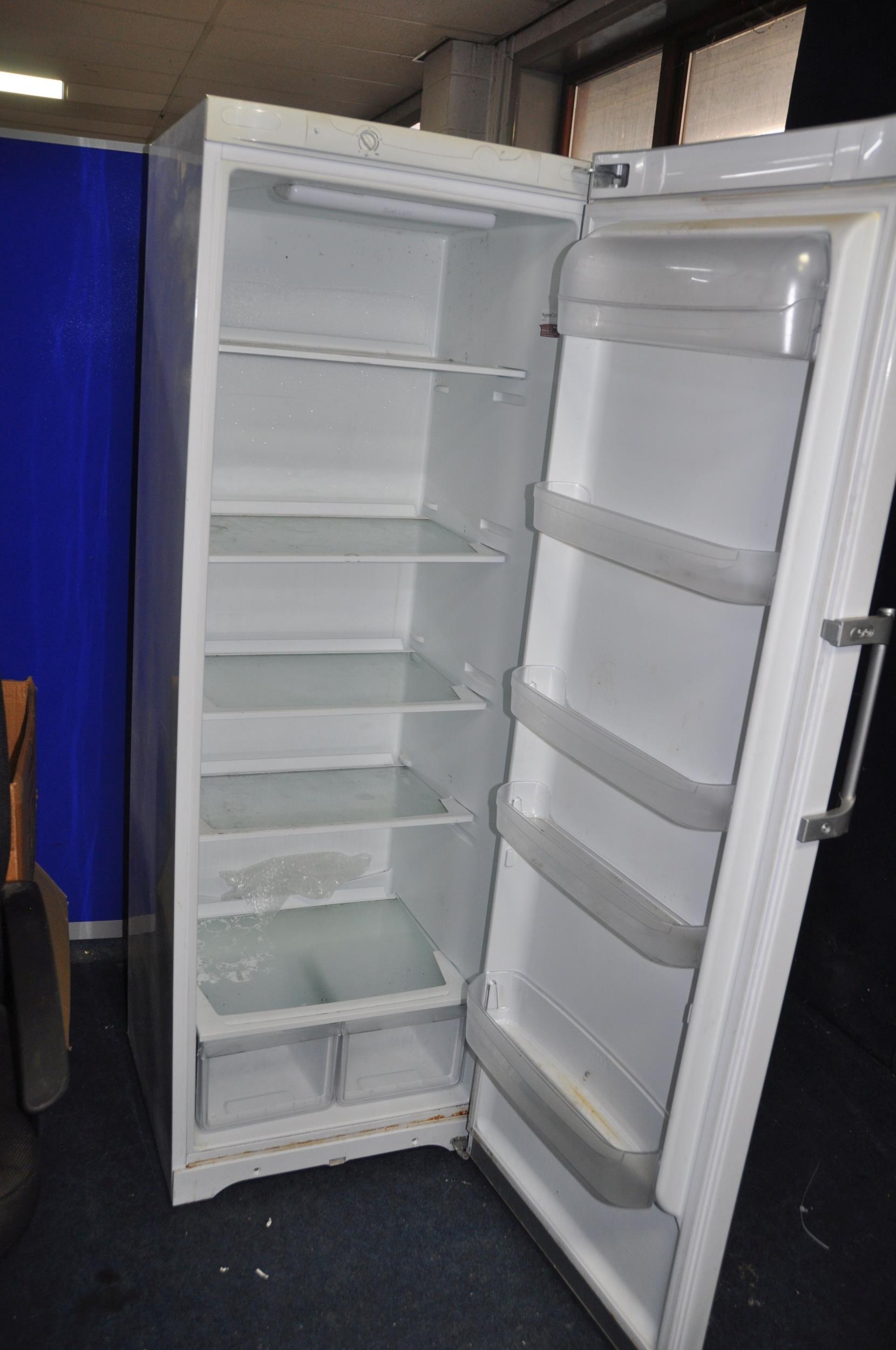 A HOTPOINT FUTURE RLS175 LARDER FRIDGE width 60cm x depth 70cm x height ...