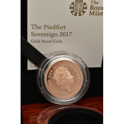 16 - A ROYAL MINT BOXED GOLD PIEDFORT PROOF GARTER  LIMITED EDITION REVERSE SOVEREIGN COIN, mintage 3500