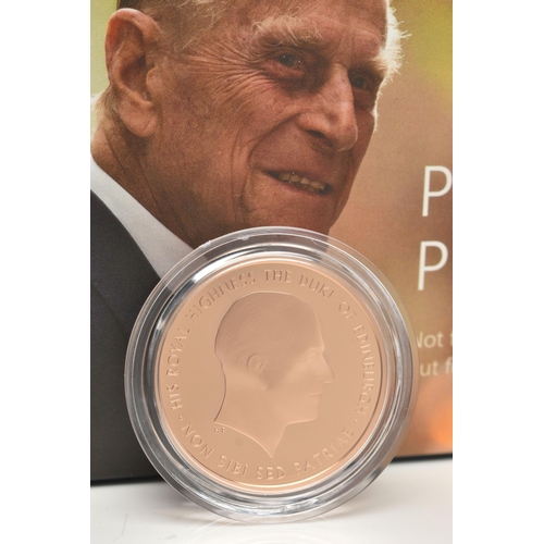 19 - A ROYAL MINT PRINCE PHILIP 2017 GOLD PROOF FIVE POUNDS, 916.7 fine, 39.94 gram, 38.62mm, 350 mintage... 