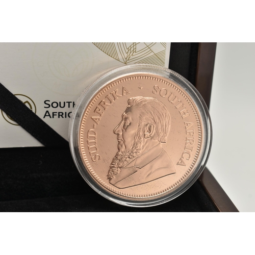 29 - A BOXED 2018 SOUTH AFRICAN MINT 2OZ FINE GOLD KRUGERRAND, 177 of 200