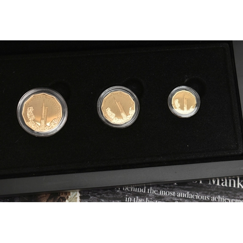 3 - A BOXED 3 COIN SET OF GOLD COINS, to include full, half and quarter Sovereigns in 22ct gold, struck ... 