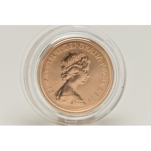 50 - ROYAL MINT FULL GOLD SOVEREIGN COIN QUEEN ELIZABETH II 1974, .916 fine, 7.98 gram, 22.05mm,  mintage... 