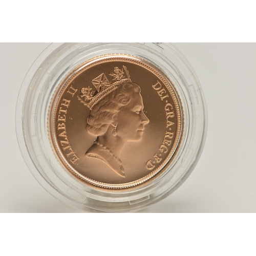 67 - ROYAL MINT FULL GOLD PROOF SOVEREIGN COIN QUEEN ELIZABETH II 1993, .916 fine, 7.98 gram, 22.05mm,  m... 