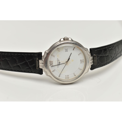 155 - A GENTS 'LONGINES' QUARTZ WRISTWATCH, round white dial signed 'Longines', Roman numeral twelve, thre... 