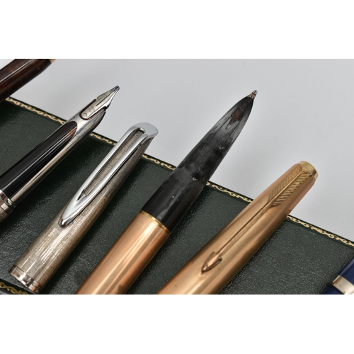 185 - AN ASSORTMENT OF PENS, to include a 'Sheaffer' ball point and fountain pen, fountain pen nib stamped... 