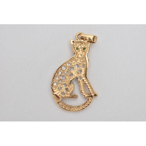 193 - A 9CT GOLD FELINE PENDANT, a yellow gold cat, set with circular cut cubic zirconia to the body, fitt... 