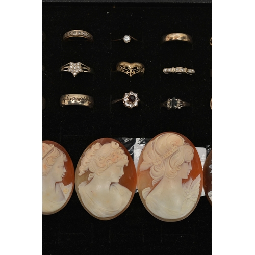 199 - A BLACK RING DISPLAY TRAY WITH ASSORTED SILVER AND WHITE METAL RINGS, to include four signet rings, ... 