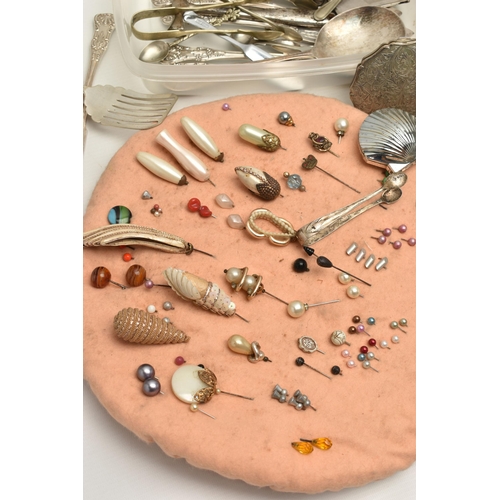 213 - A BOX OF MISCELLANEOUS ITEMS, to include a selection of hatpins, many imitation pearl examples, a se... 