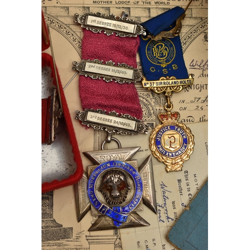 214 - A SELECTION OF MASONIC REGALIA, to include an apron, collar and gauntlet cuffs for ROH 37 Sir Roland... 