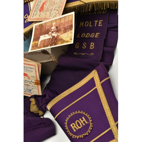 214 - A SELECTION OF MASONIC REGALIA, to include an apron, collar and gauntlet cuffs for ROH 37 Sir Roland... 