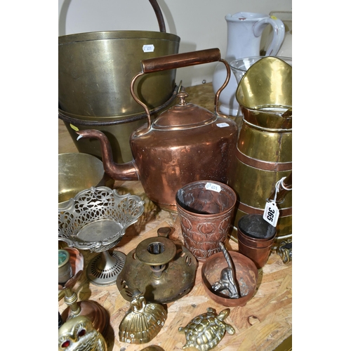 365 - A GROUP OF METAL WARES, to include two brass jam kettles, a brass saucepan, a copper beaker decorate... 