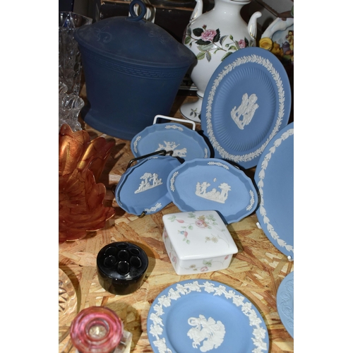 368 - A COLLECTION OF CERAMICS AND GLASS WARES, to include a blue art glass vase by Henry Dean, signed to ... 