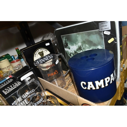 370 - TWO BOXES AND LOOSE BREWERIANA, to include a Guinness limited edition tin including a glass and a bo... 