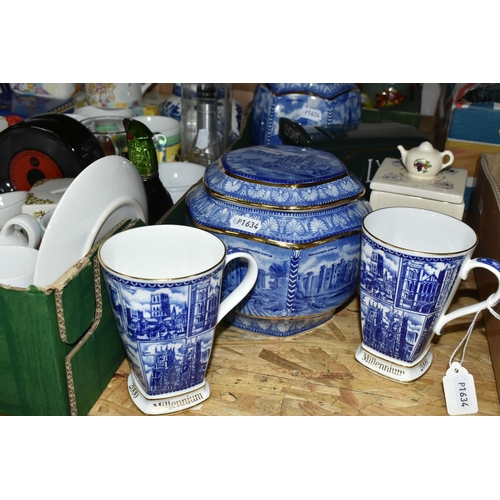 371 - TWO BOXES AND LOOSE NOVELTY, PROMOTIONAL AND ADVERTISING CERAMICS, to include two Ringtons Millenniu... 