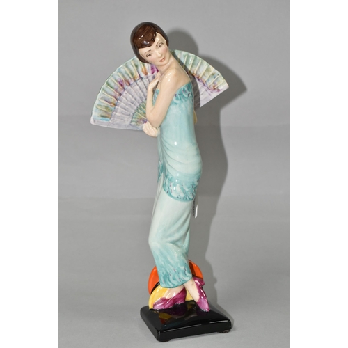 403 - A LIMITED EDITION KEVIN FRANCIS 'LADY WITH FAN' FIGURINE, modelled by Geoff Blower, no 378/500, heig... 