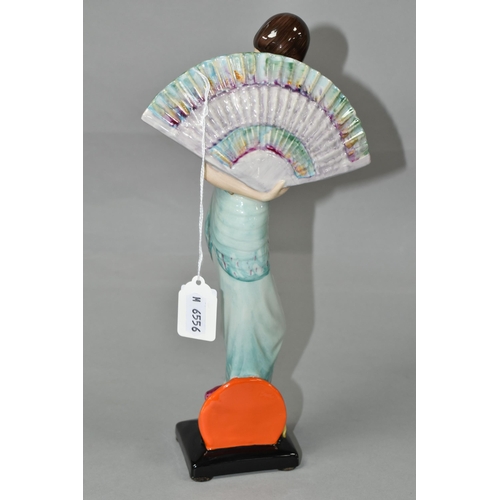 403 - A LIMITED EDITION KEVIN FRANCIS 'LADY WITH FAN' FIGURINE, modelled by Geoff Blower, no 378/500, heig... 