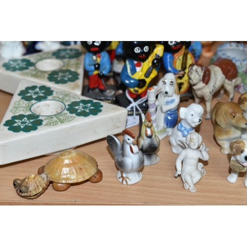 408 - A GROUP OF CERAMICS, GLASS AND OTHER ORNAMENTS, to include six Robertson's jam jazz band figures (tw... 