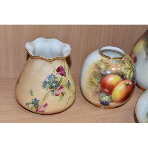 411 - A GROUP OF ROYAL WORCESTER PORCELAIN, comprising a Hadley Ware bud vase painted with roses, height 2... 