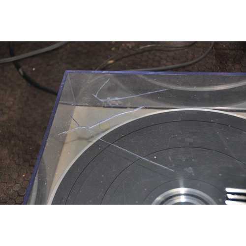 1060 - A VINTAGE NATIONAL PANASONIC SL-H304 TURNTABLE with cracked lid (PAT fail due to uninsulated plug, d... 