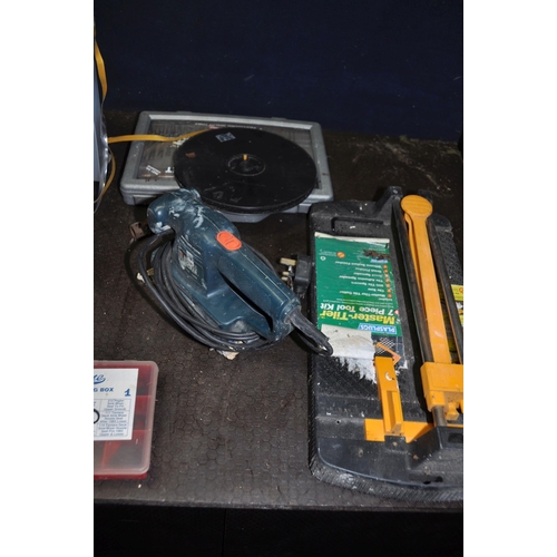 1075 - A PLASTIC TRAY CONTAINING POWER AND HAND TOOLS including a Black and Decker Sander (PAT pass and wor... 