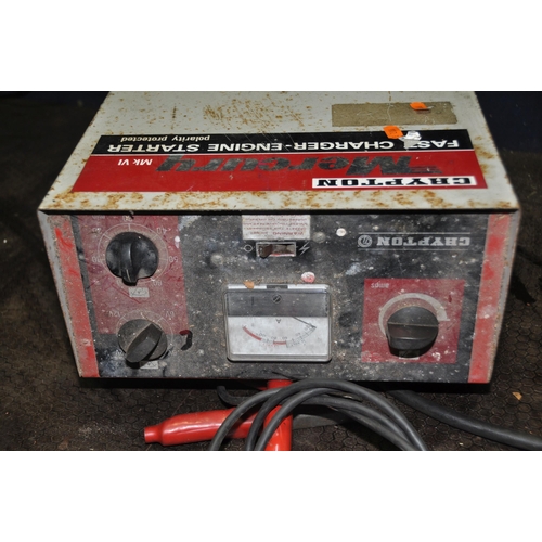 1082 - A VINTAGE CRYPTON MERCURY MkVI WORKSHOP VEHICLE CHARGER with voltage amperage and timer controls and... 