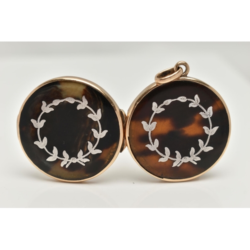 1 - AN EARLY 20TH CENTURY 9CT GOLD TORTOISESHELL LOCKET, of a circular form, tortoiseshell decorated wit... 